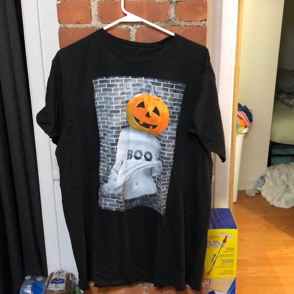 Men Graphic Halloween Tshirt - Picture 1 of 3